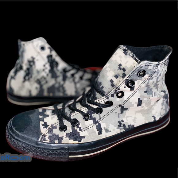 digital camo converse